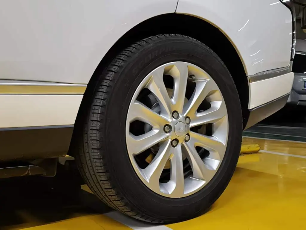 Land Rover Range Rover 2016 — Photo 20/20