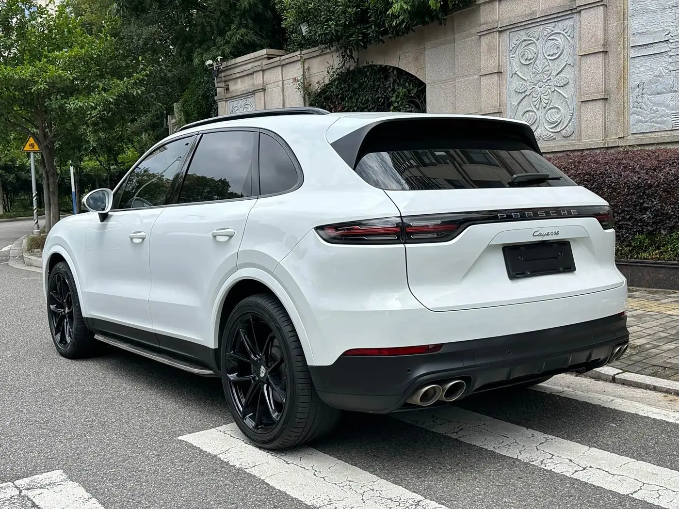 Porsche Cayenne 2020 — Photo 14/15