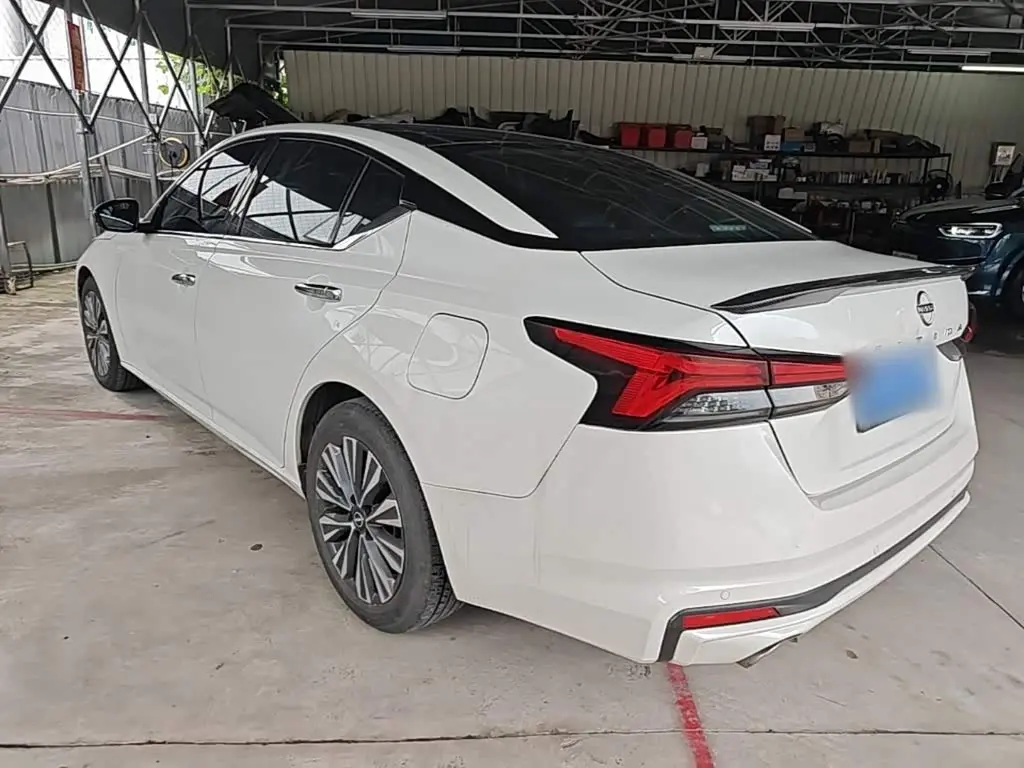 Nissan Teana 2023 — Фото 5/20