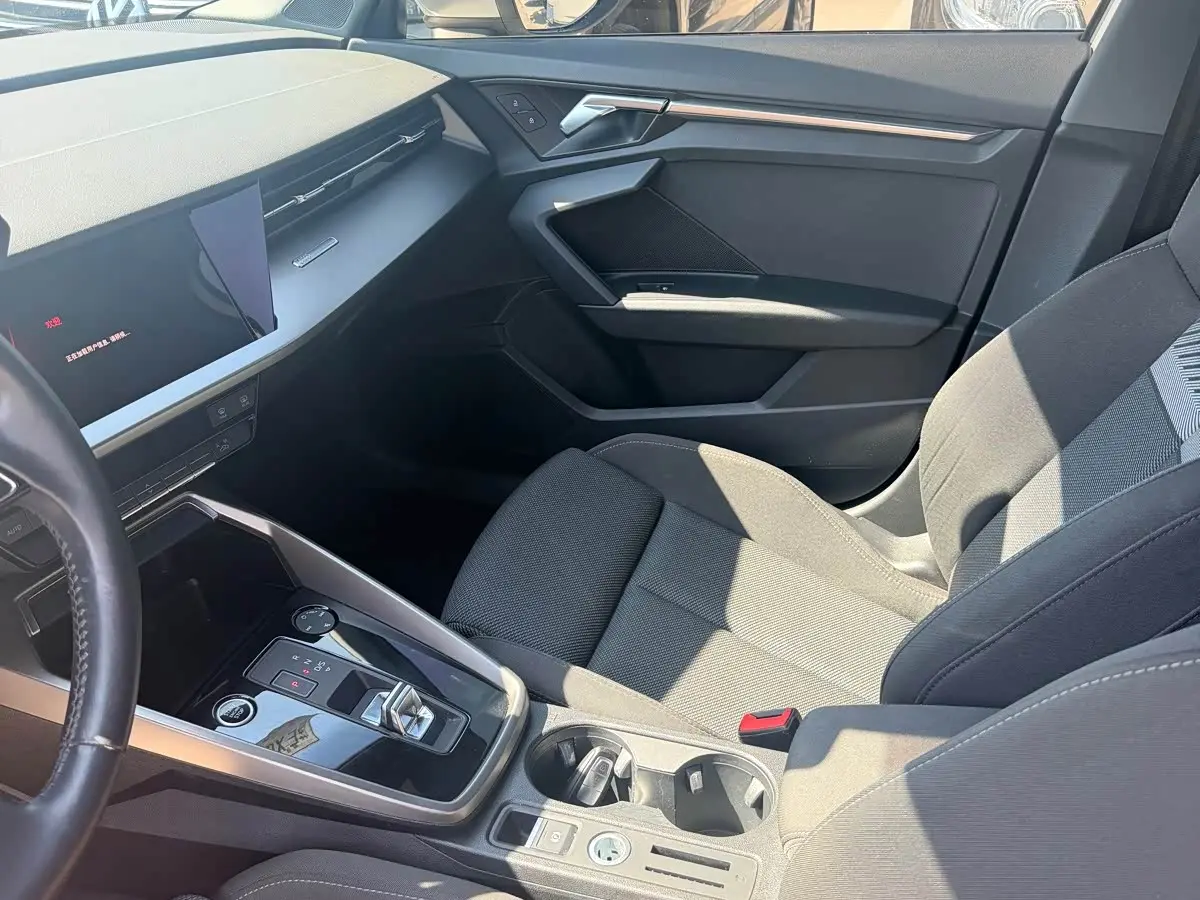 Audi A3 2022 — Photo 10/18