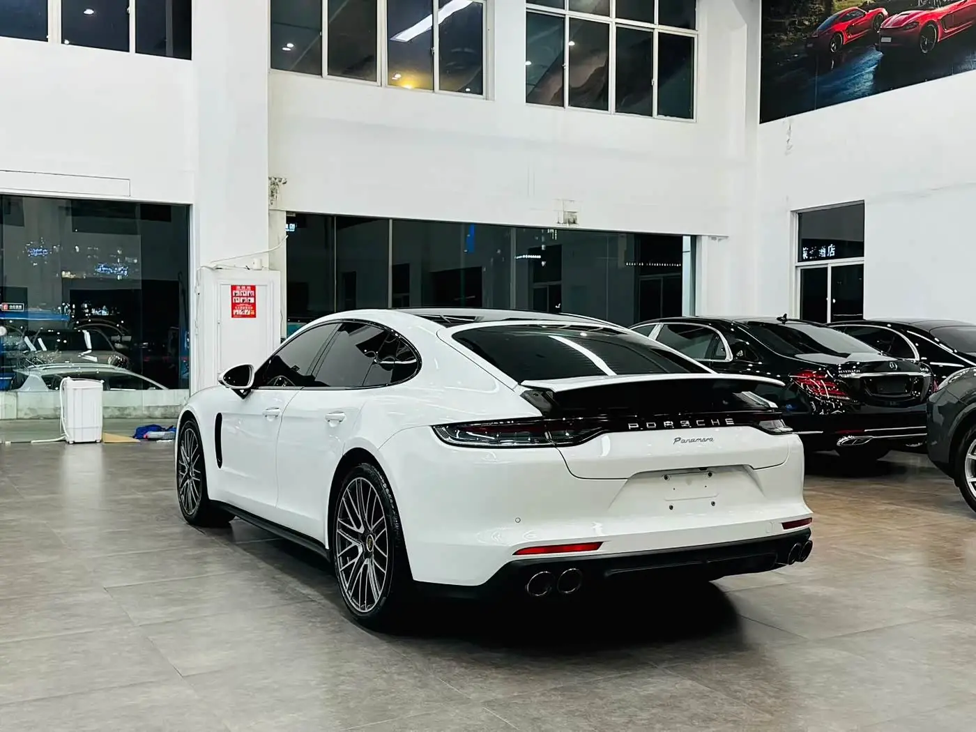 Porsche Panamera 2022 — Photo 4/9