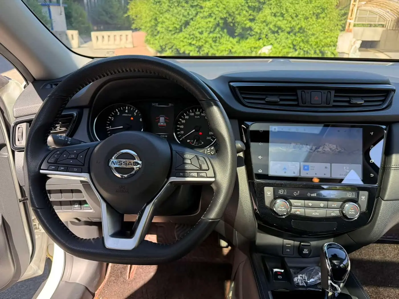 Nissan X-Trail 2023 — Фото 9/20