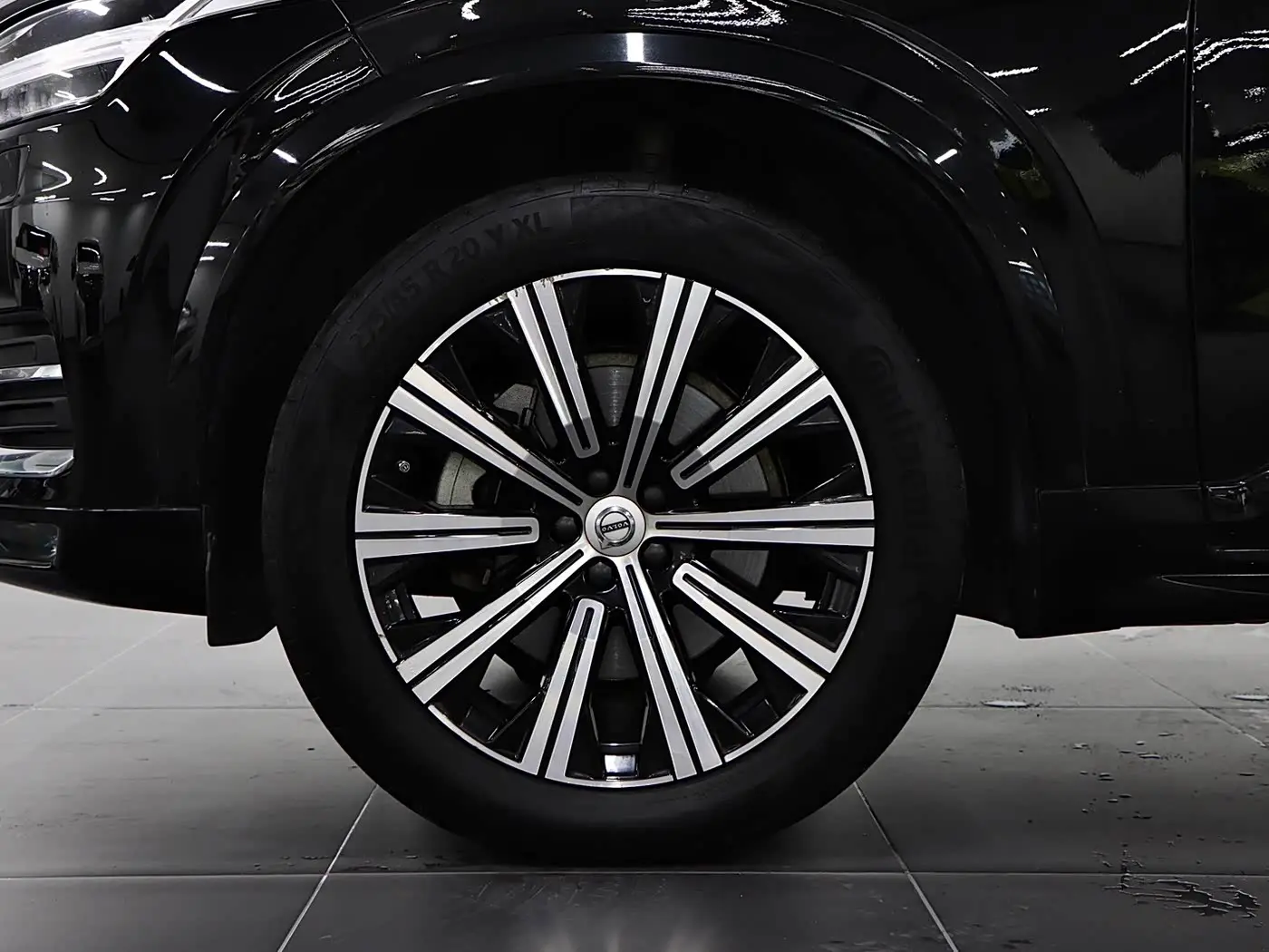 Volvo XC90 2021 — Фото 8/20