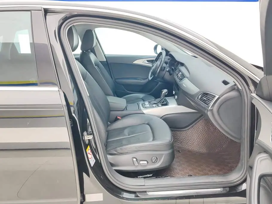 Audi A6L 2016 — Photo 8/16