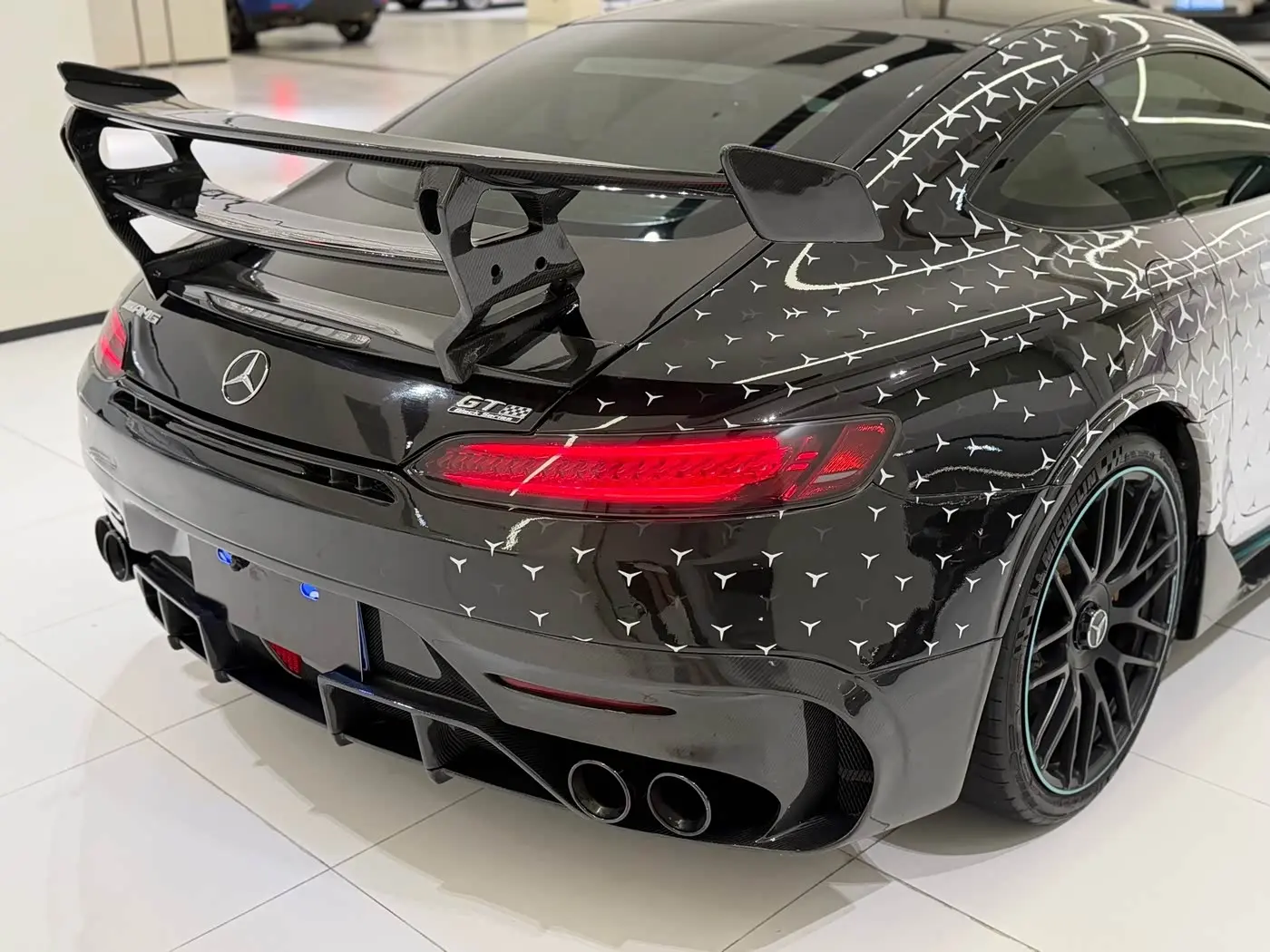 Mercedes-Benz AMG GT 2017 — Фото 7/15