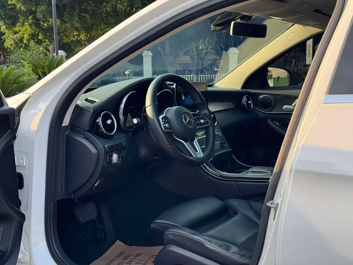 Mercedes-Benz C-Class 2018 — Photo 5/11