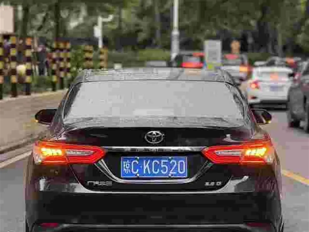 Toyota Camry 2020 — Photo 4/9