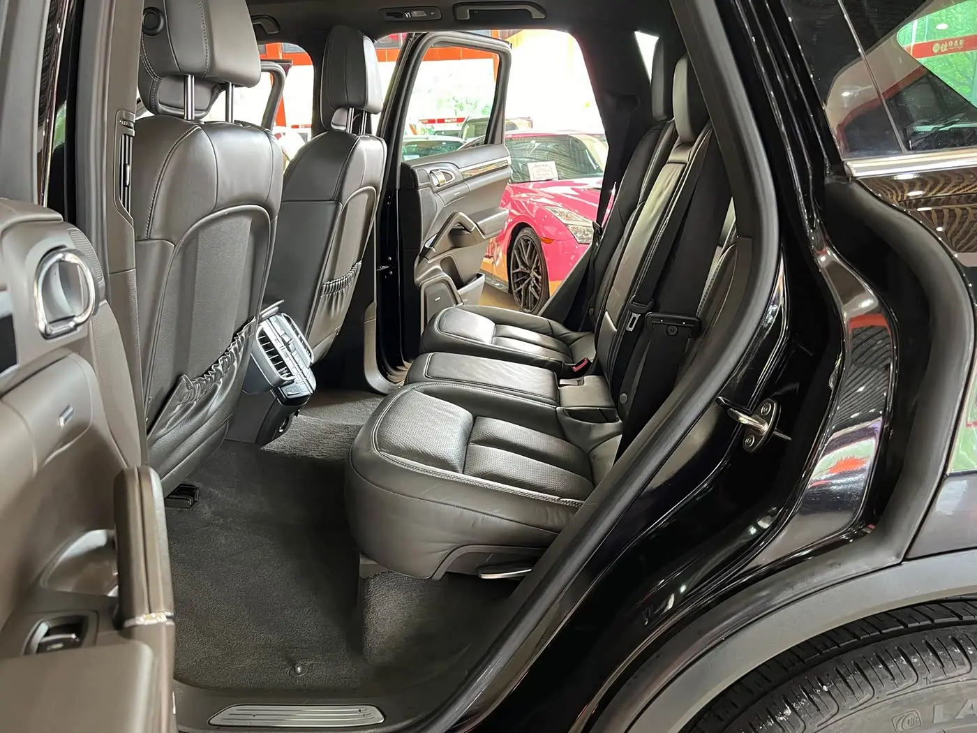Porsche Cayenne 2015 — Şəkil 8/20