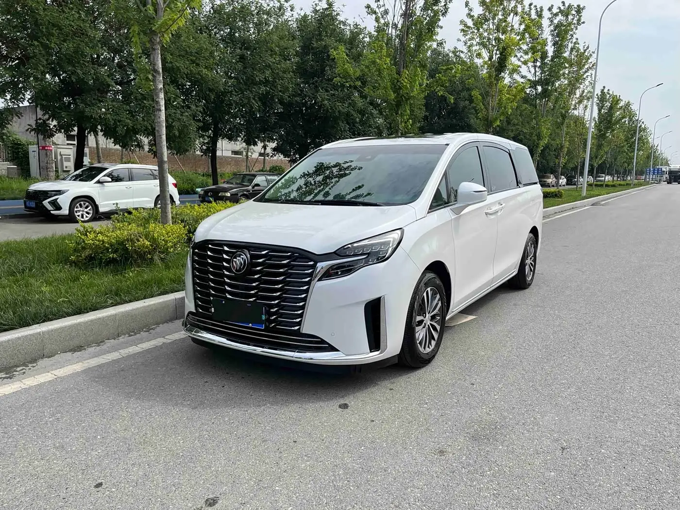 Buick GL8, 2024