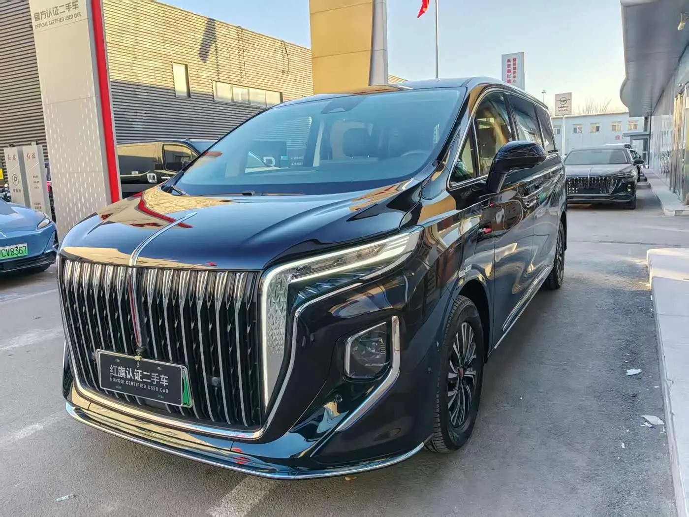 Hongqi HQ9 PHEV 2024 — Фото 1/9