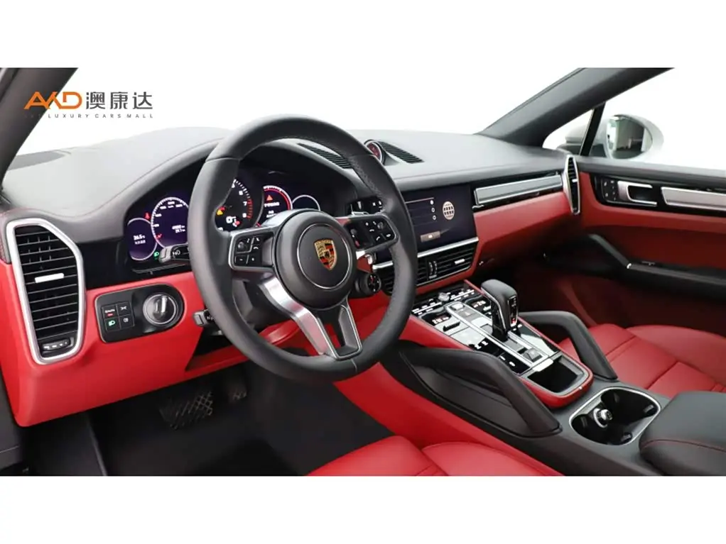 Porsche Cayenne 2023 — Photo 6/10