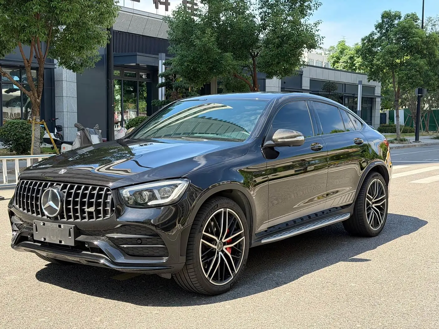 Mercedes-Benz GLC Coupe AMG 2020 — Фото 3/17