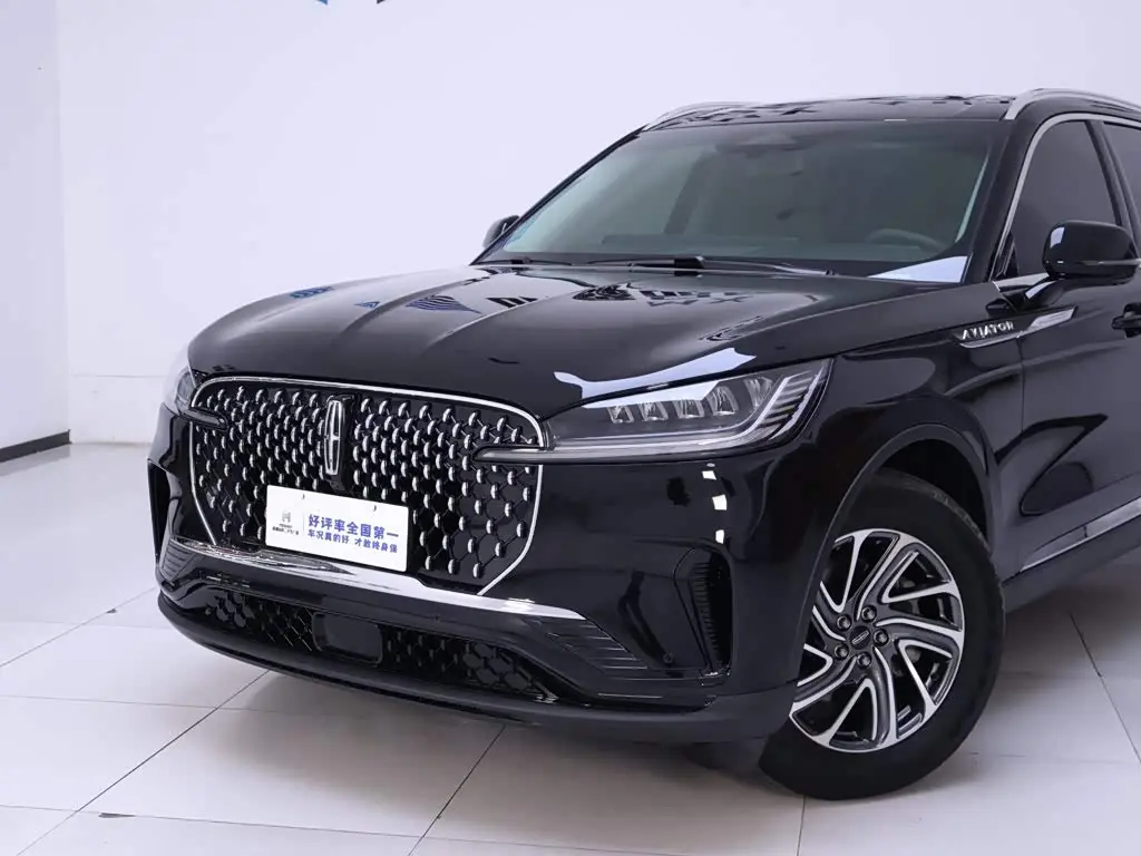 Lincoln Aviator 2024 — Photo 3/20