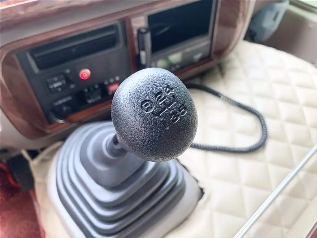 Toyota Coaster 2017 — Photo 13/20