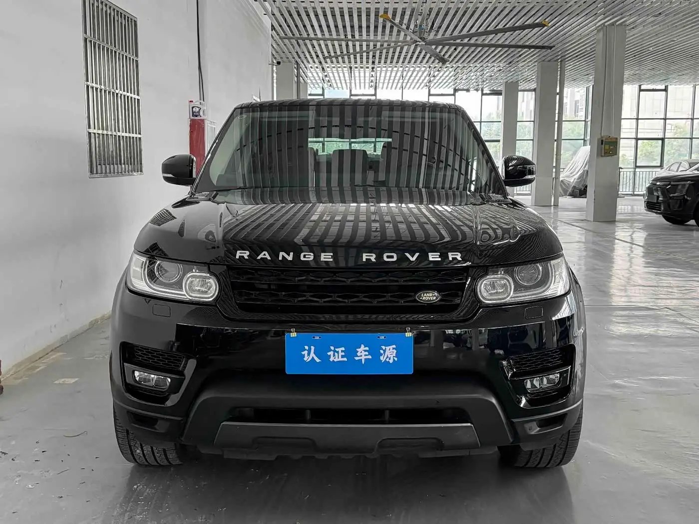 Land Rover Range Rover Sport 2016 — Photo 4/20