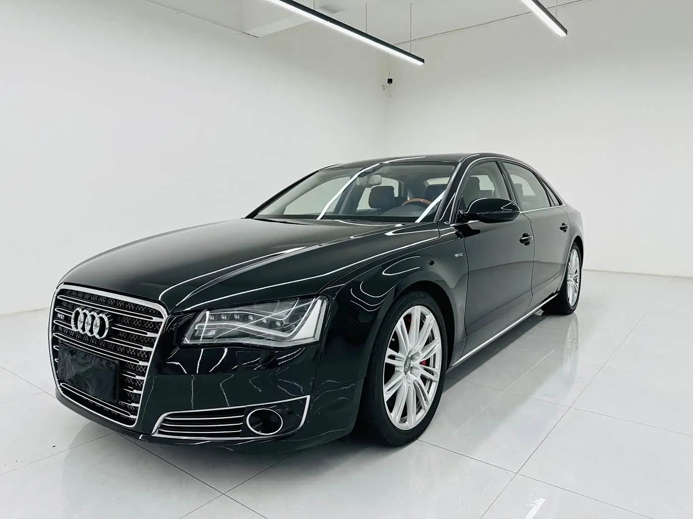 Audi A8, 2013