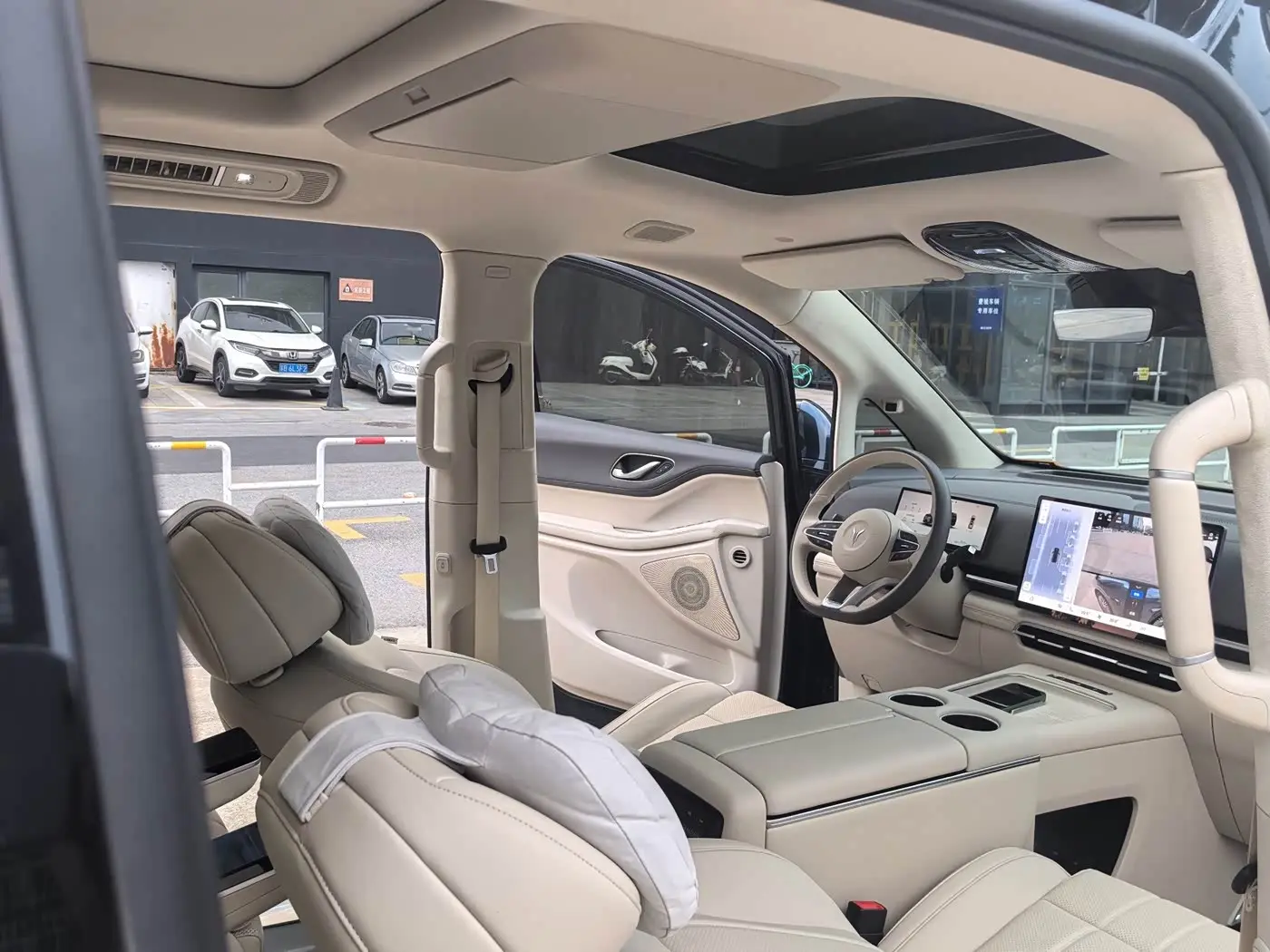 Voyah Auto Voyah Dreamer 2025 — ფოტო 5/20