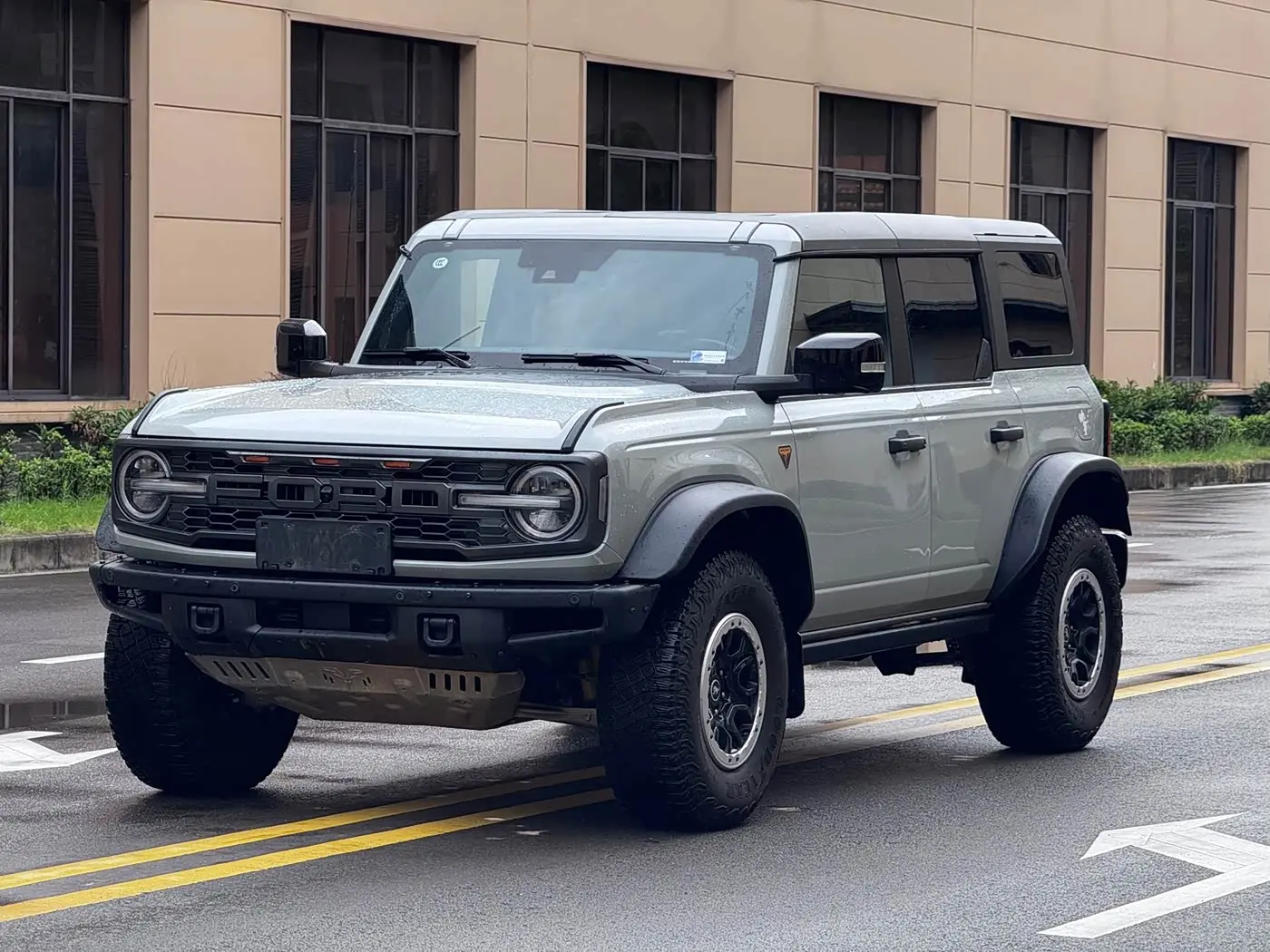 Ford Bronco 2024 — Photo 1/9
