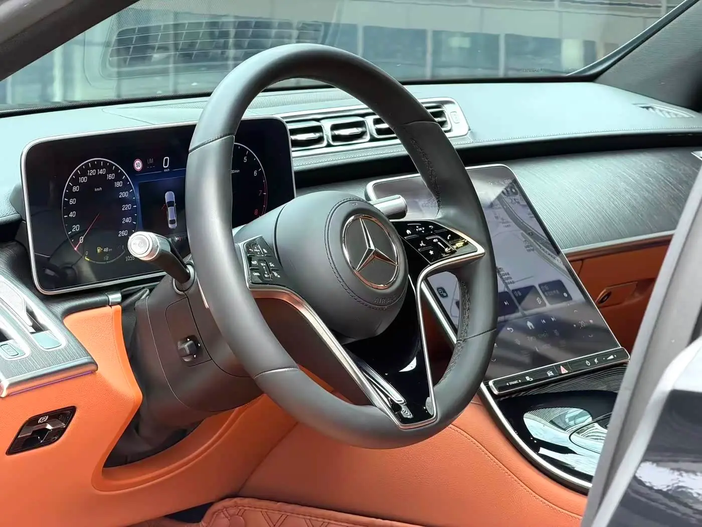 Mercedes-Benz S-Class 2024 — Photo 6/15