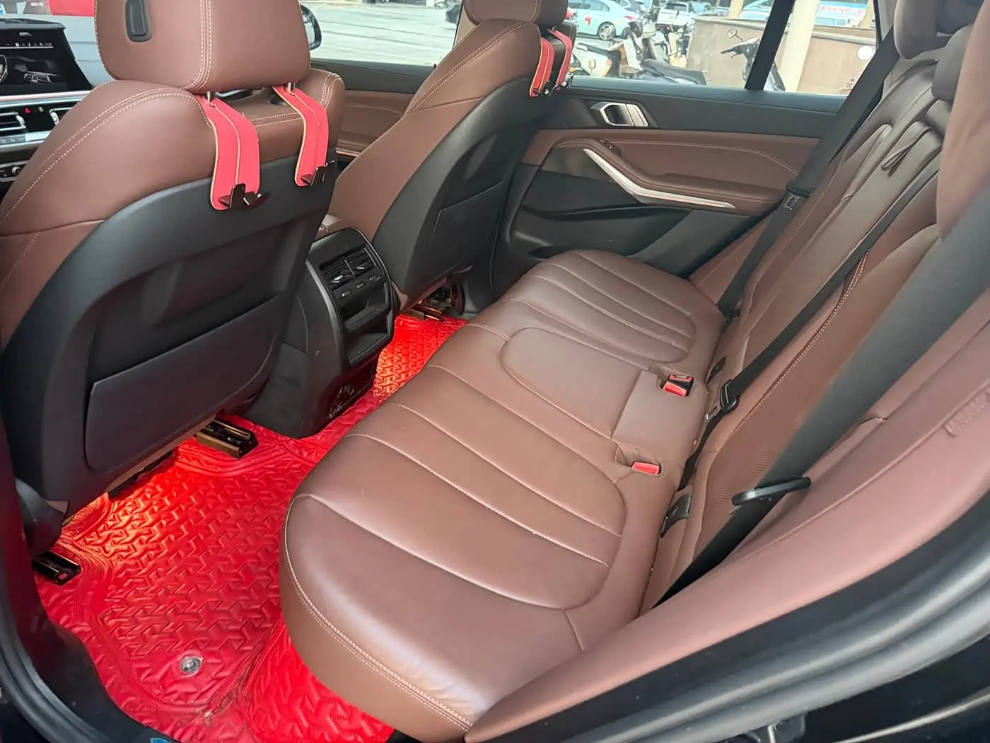 BMW X5 2022 — Photo 8/17