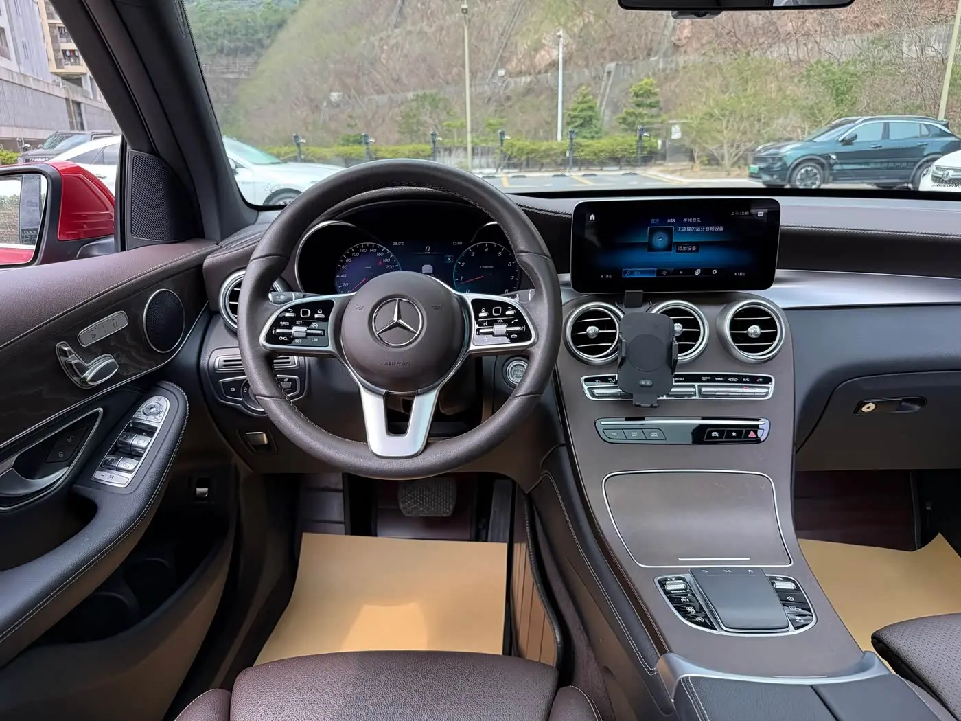 Mercedes-Benz GLC 2020 — Фото 11/20