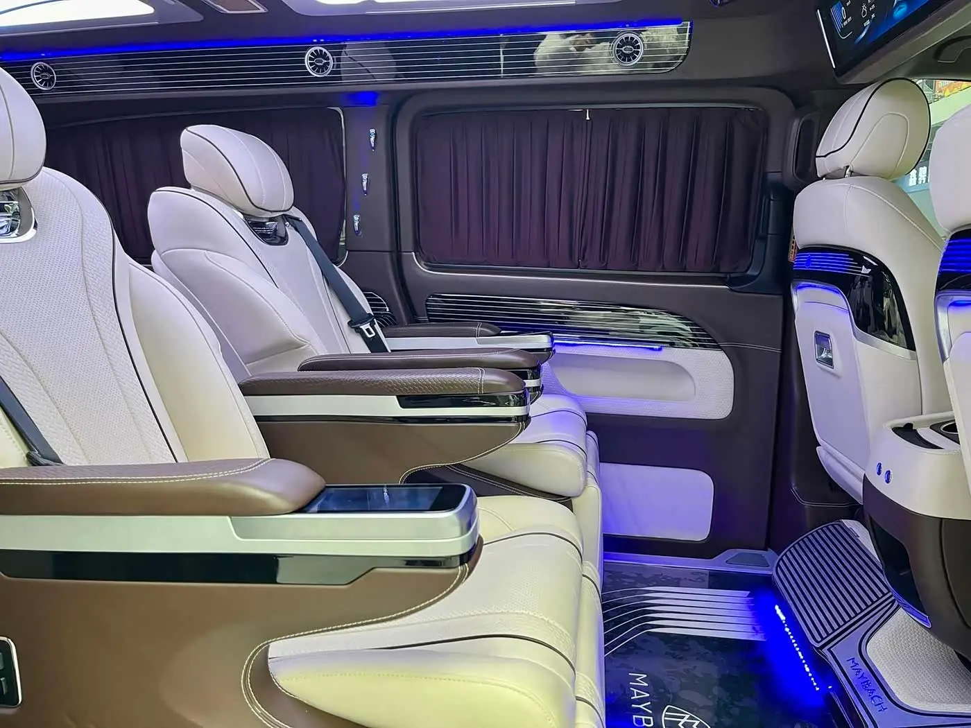 Mercedes-Benz Vito 2023 — Фото 18/20