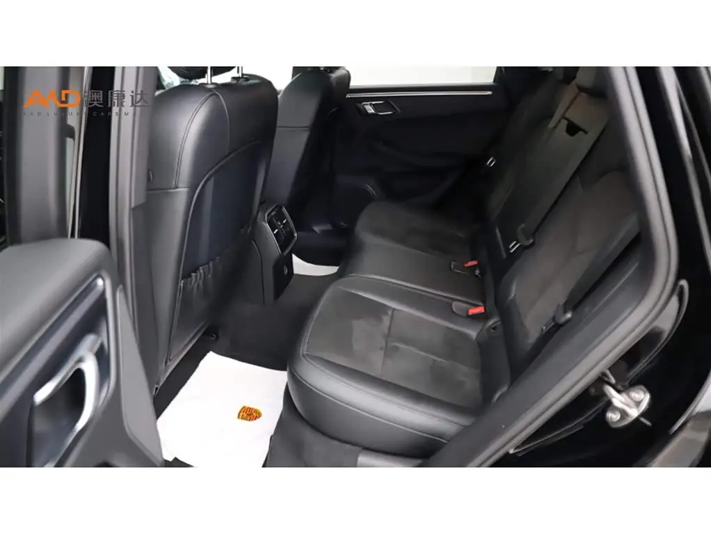 Porsche Macan 2017 — Photo 7/10