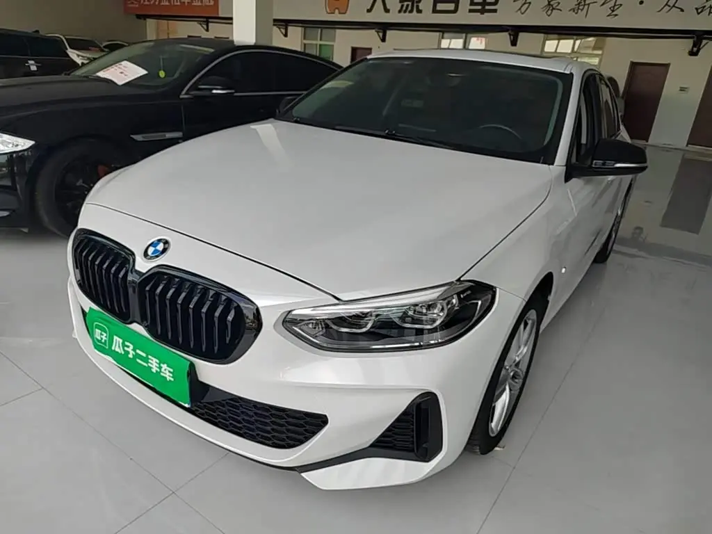 BMW 1 Series 2021 — Фото 1/20