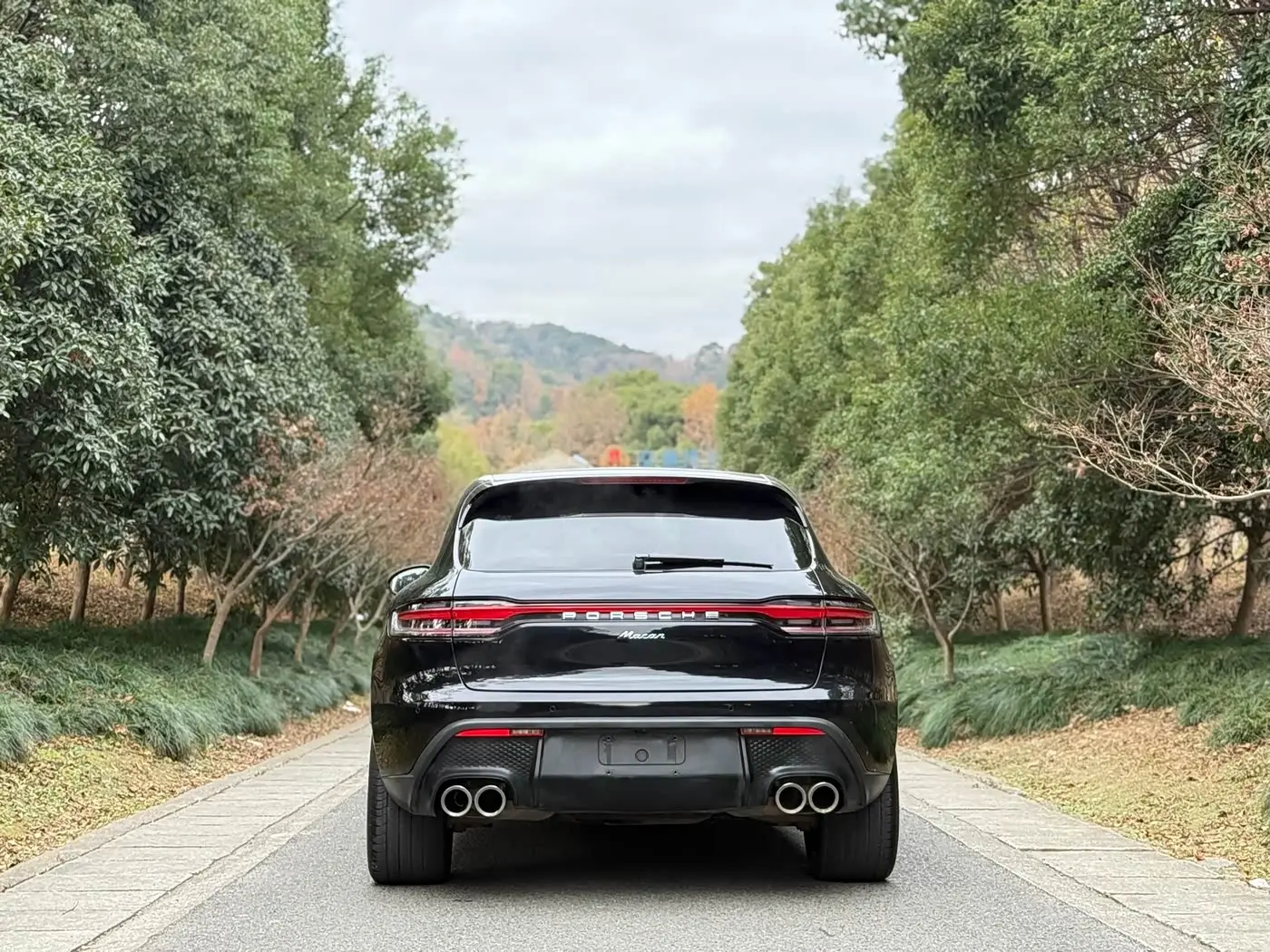 Porsche Macan 2023 — Photo 3/17