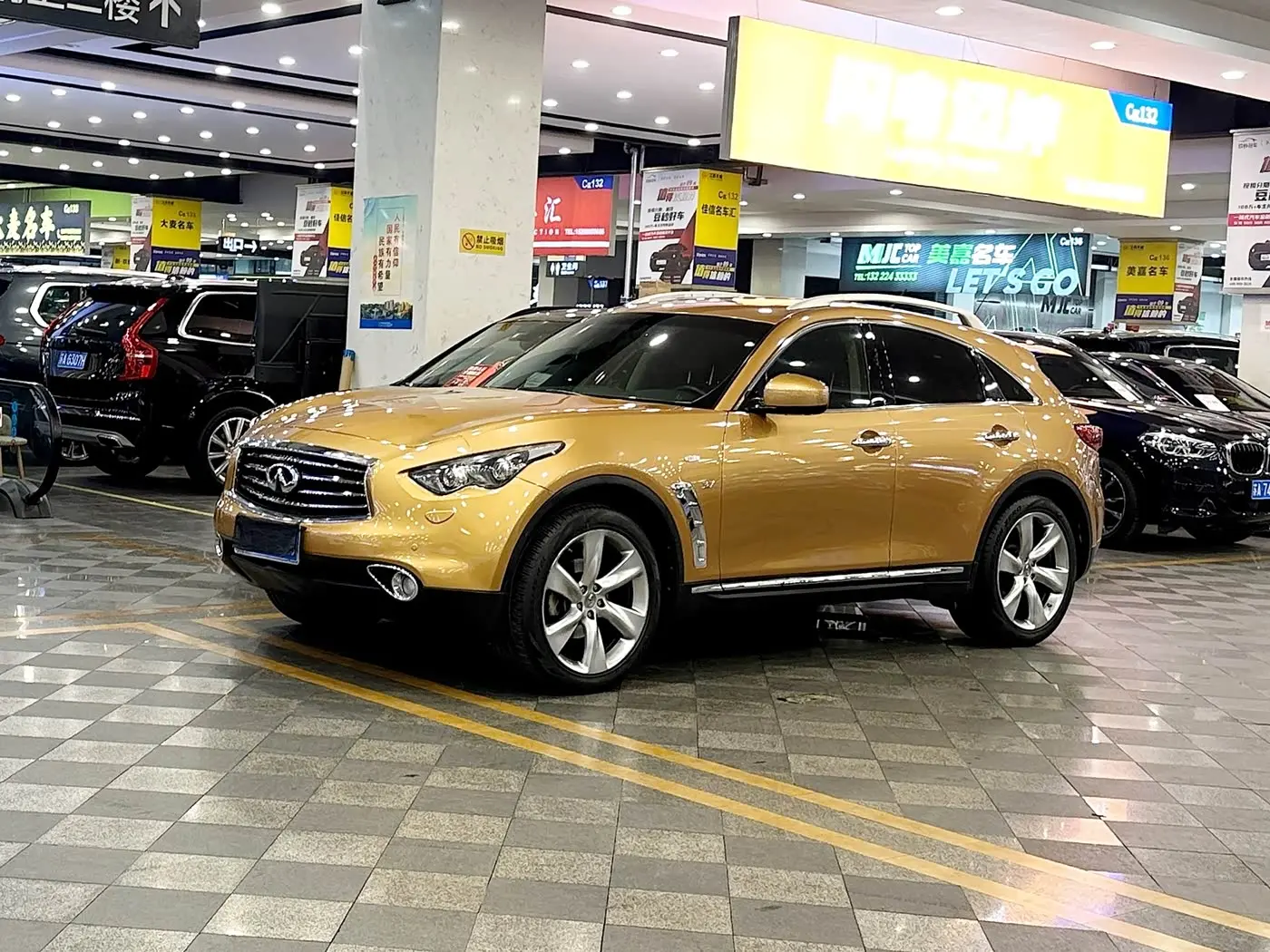 Infiniti QX70 2014 — Şəkil 1/12