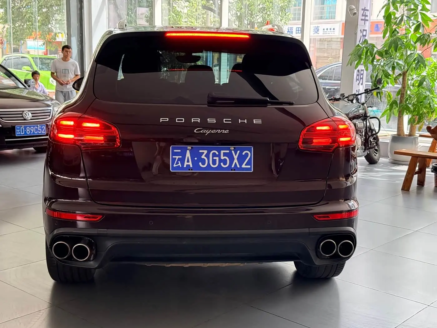Porsche Cayenne 2015 — Photo 5/17