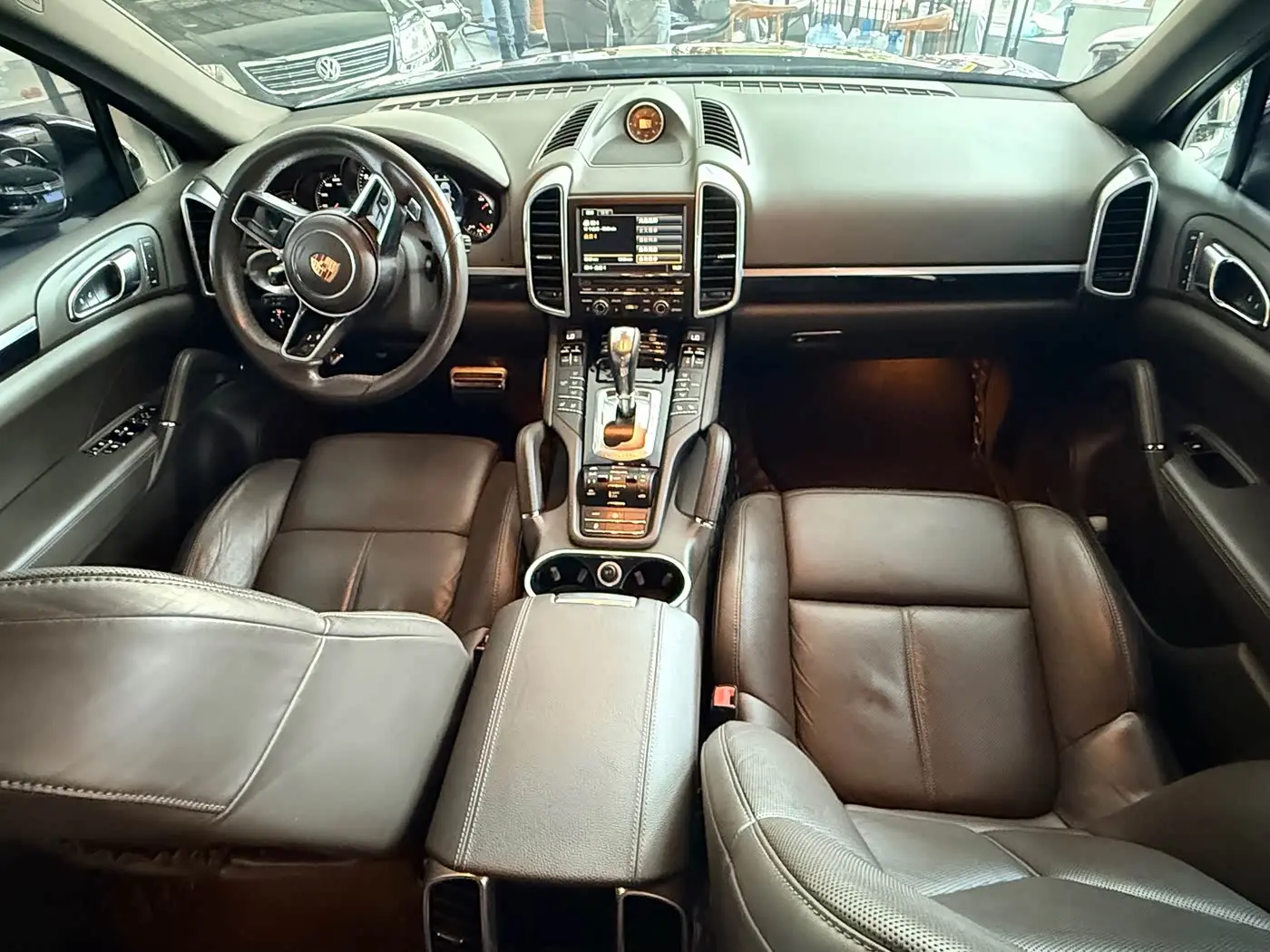 Porsche Cayenne 2015 — Photo 9/17