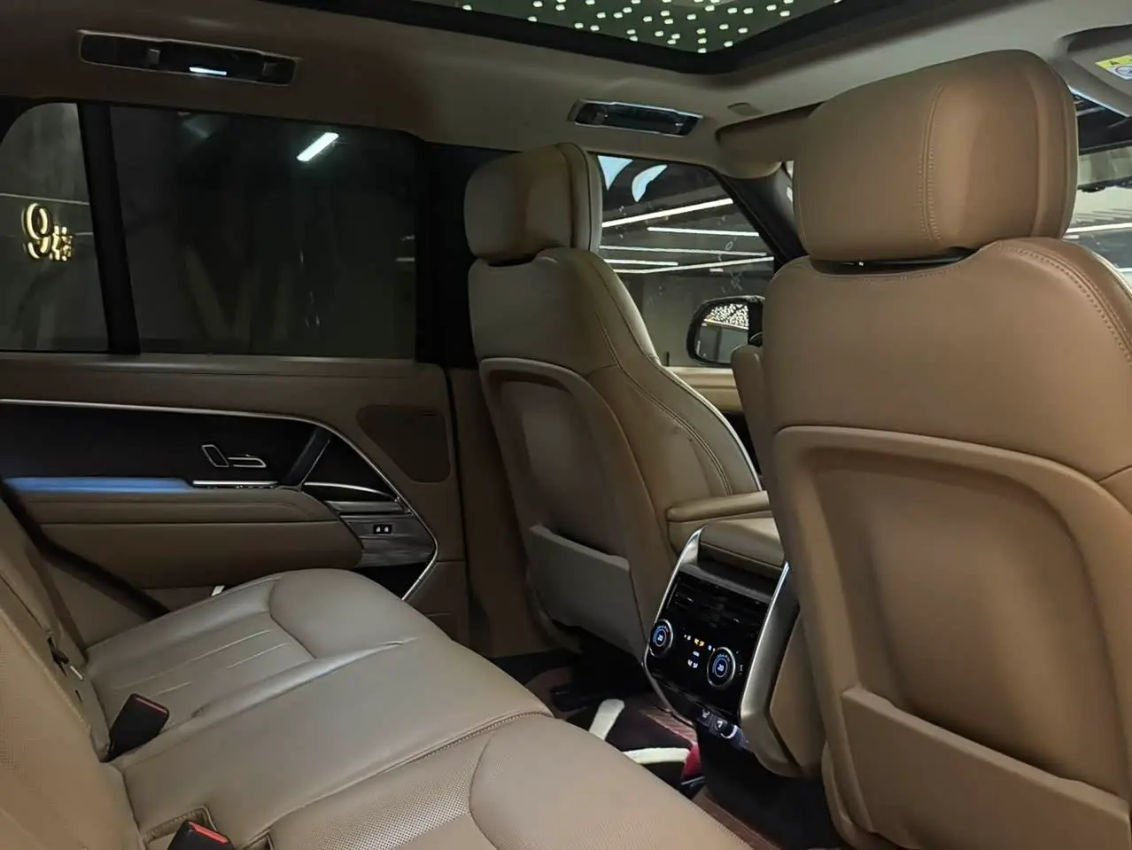 Land Rover Range Rover 2022 — Фото 8/8