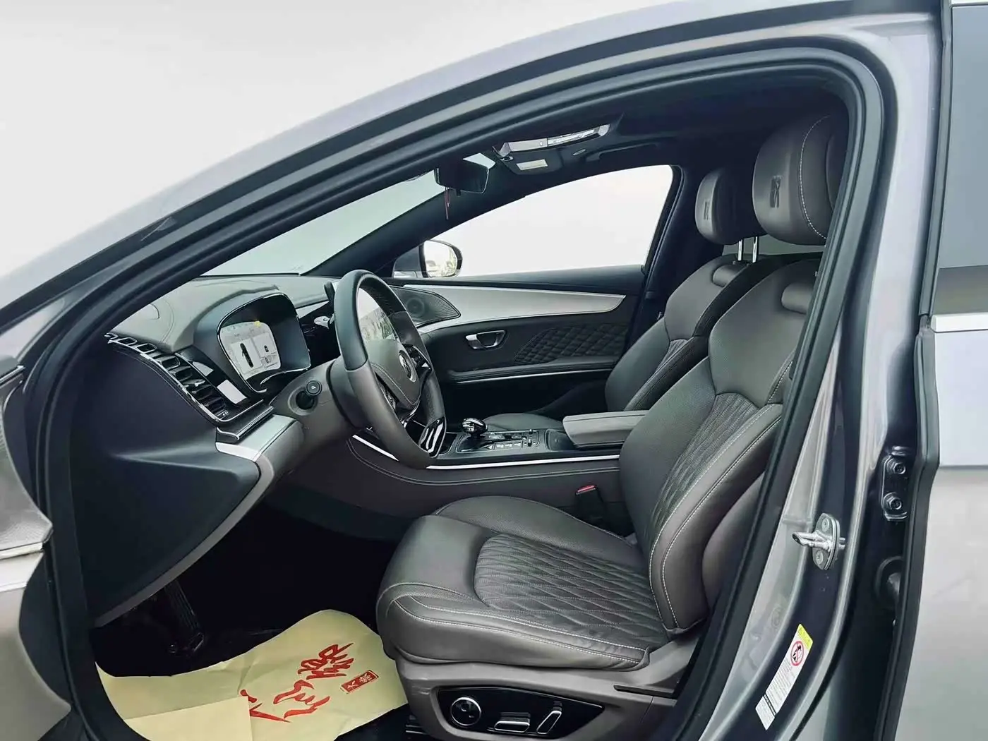 BYD Han 2024 — Photo 4/20