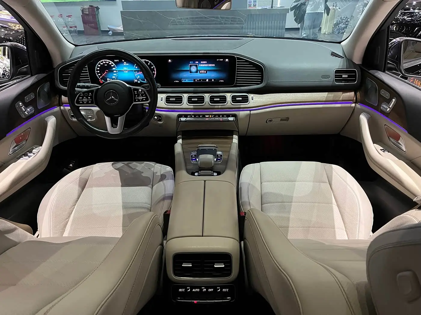 Mercedes-Benz GLE 2019 — Photo 14/20