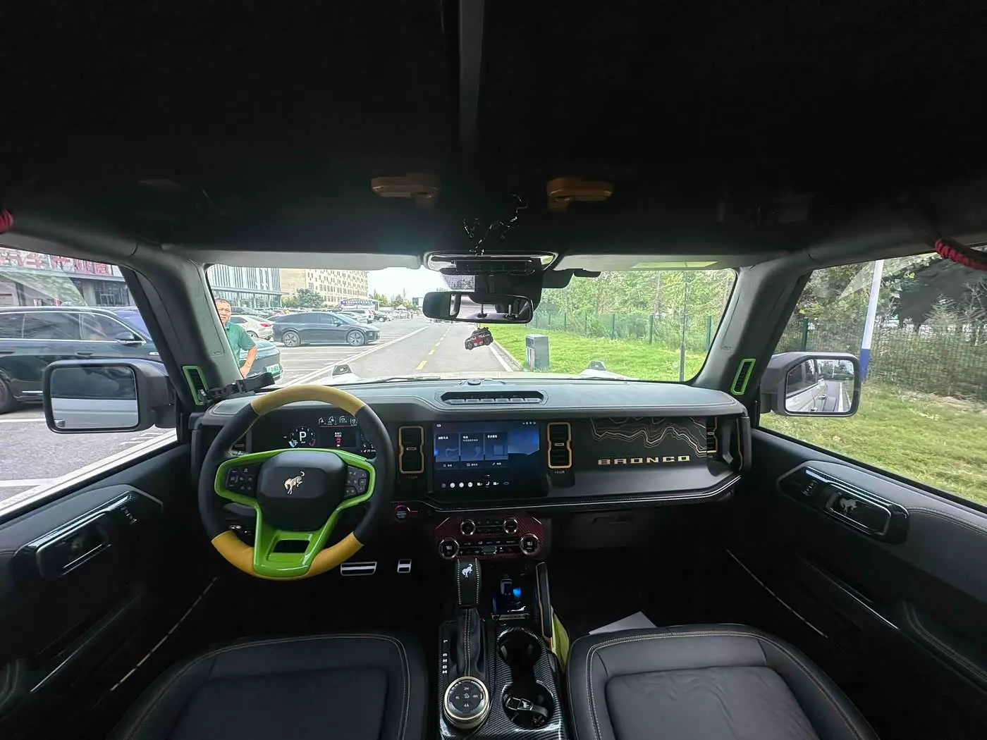 Ford Bronco 2024 — Photo 7/11