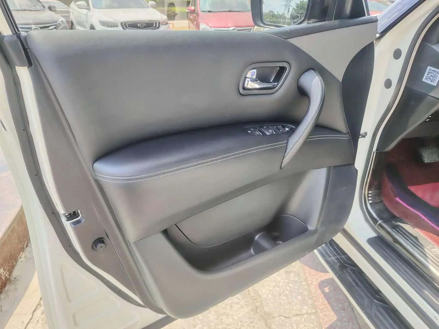 Nissan Patrol 2018 — Фото 9/20