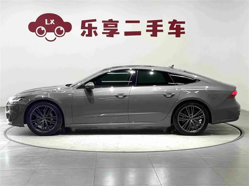Audi A7 2022 — Photo 2/20