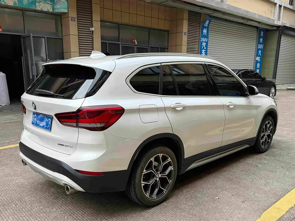 BMW X1 2022 — Photo 12/13