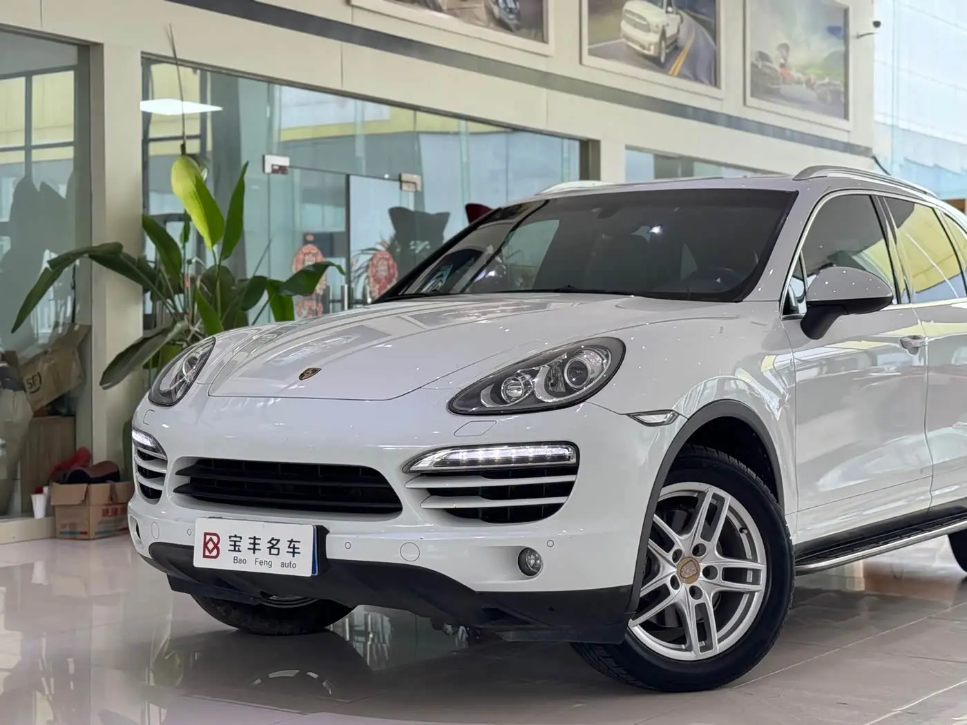 Porsche Cayenne 2014 — Photo 14/19