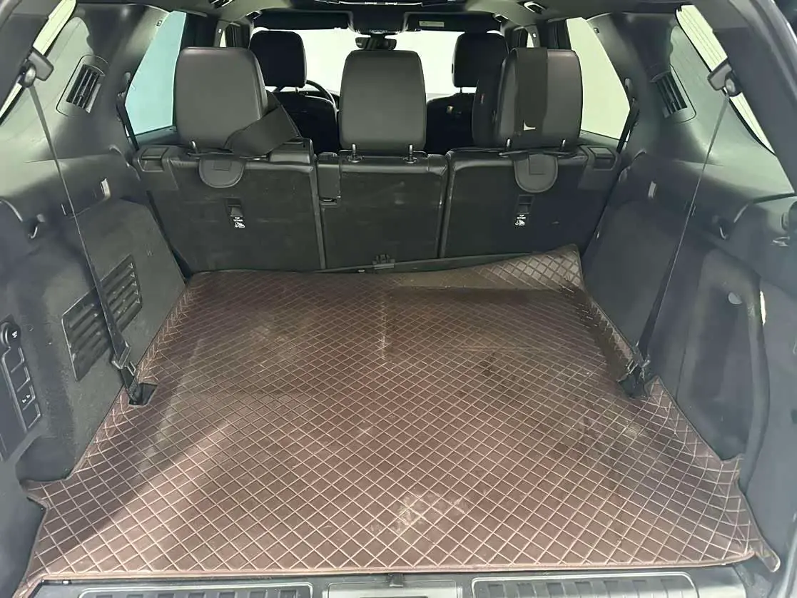 Land Rover Discovery 2020 — Photo 17/20