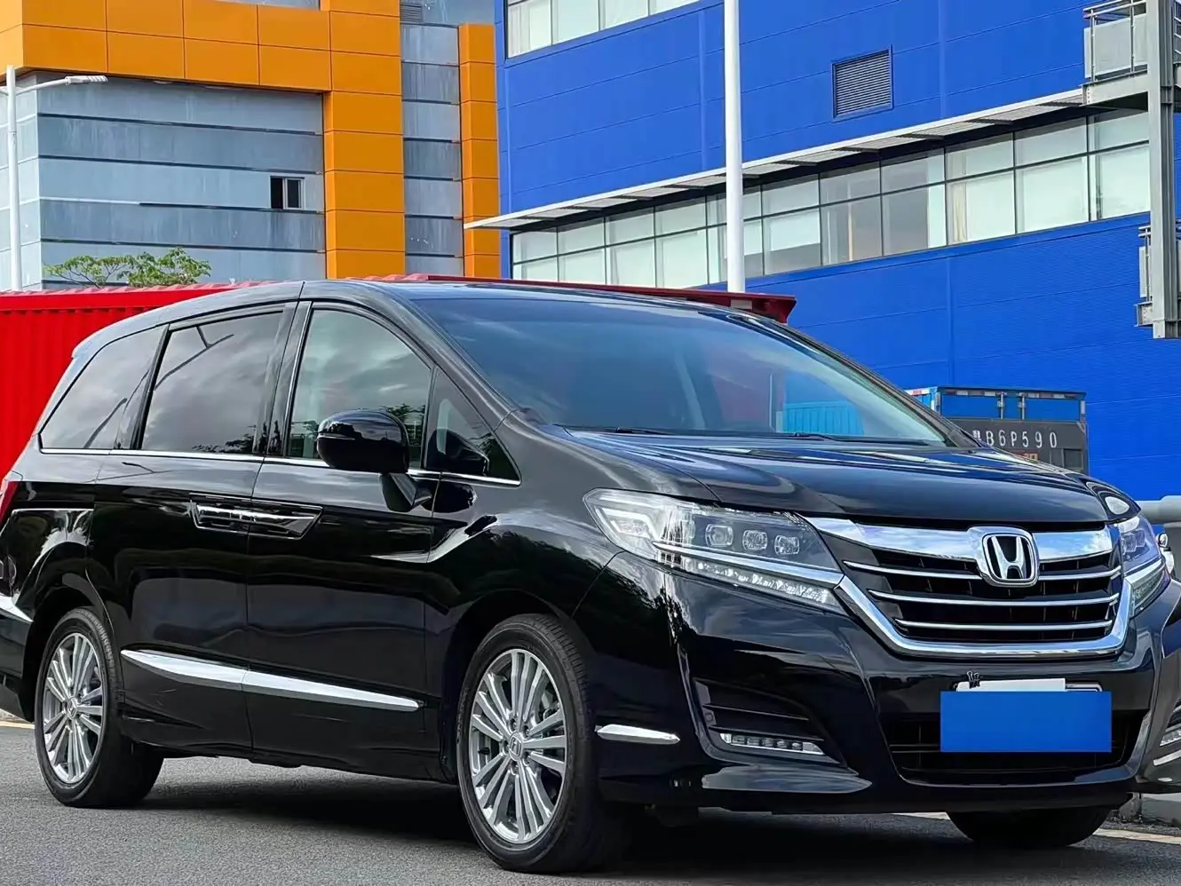 Honda Elysion 2017 — ფოტო 3/9