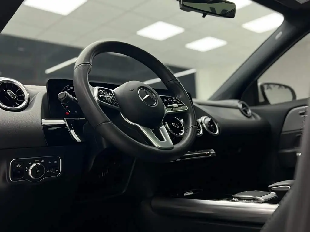 Mercedes-Benz GLA 2021 — Şəkil 14/20