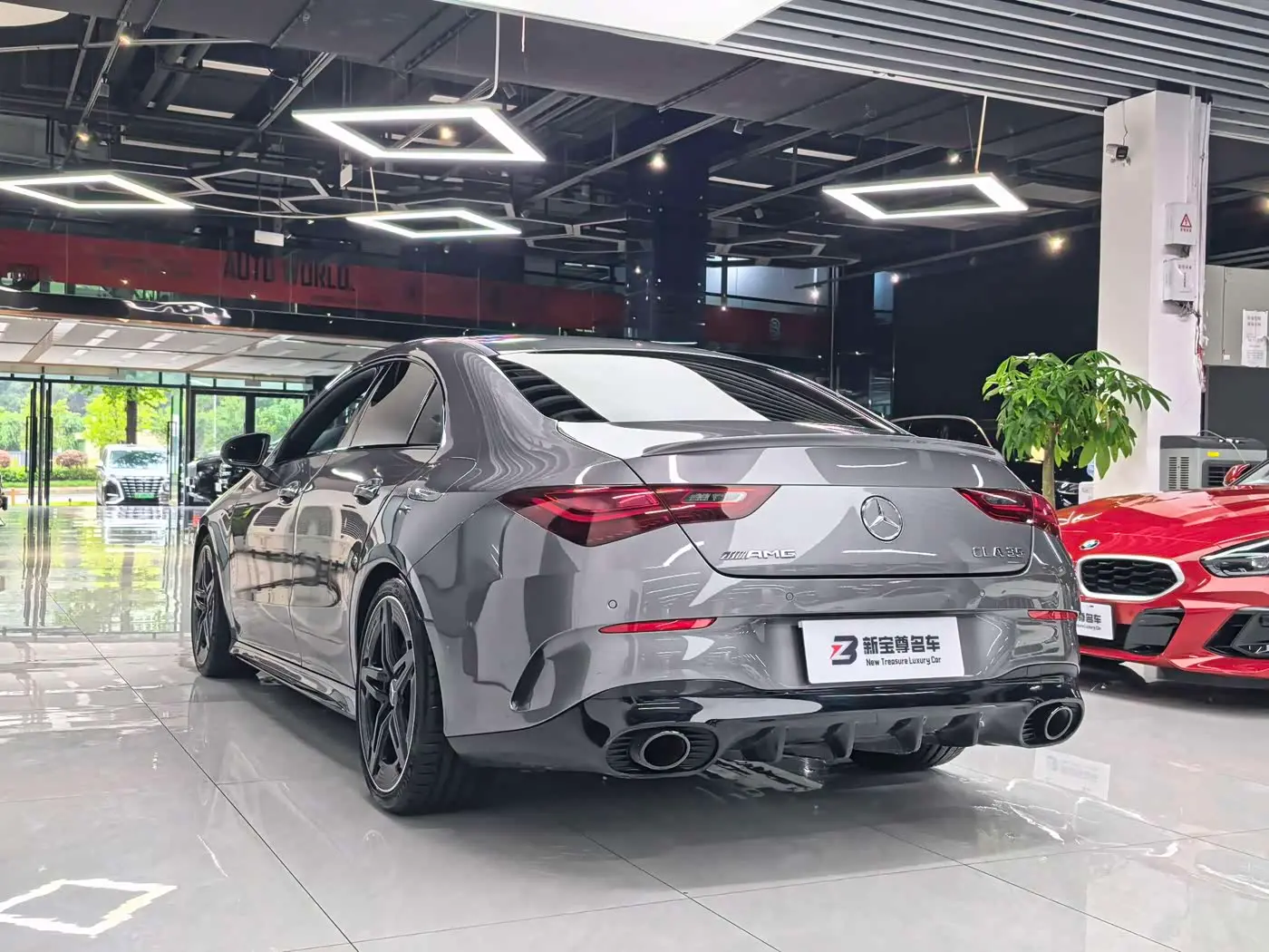 Mercedes-Benz CLA AMG 2024 — Фото 11/16