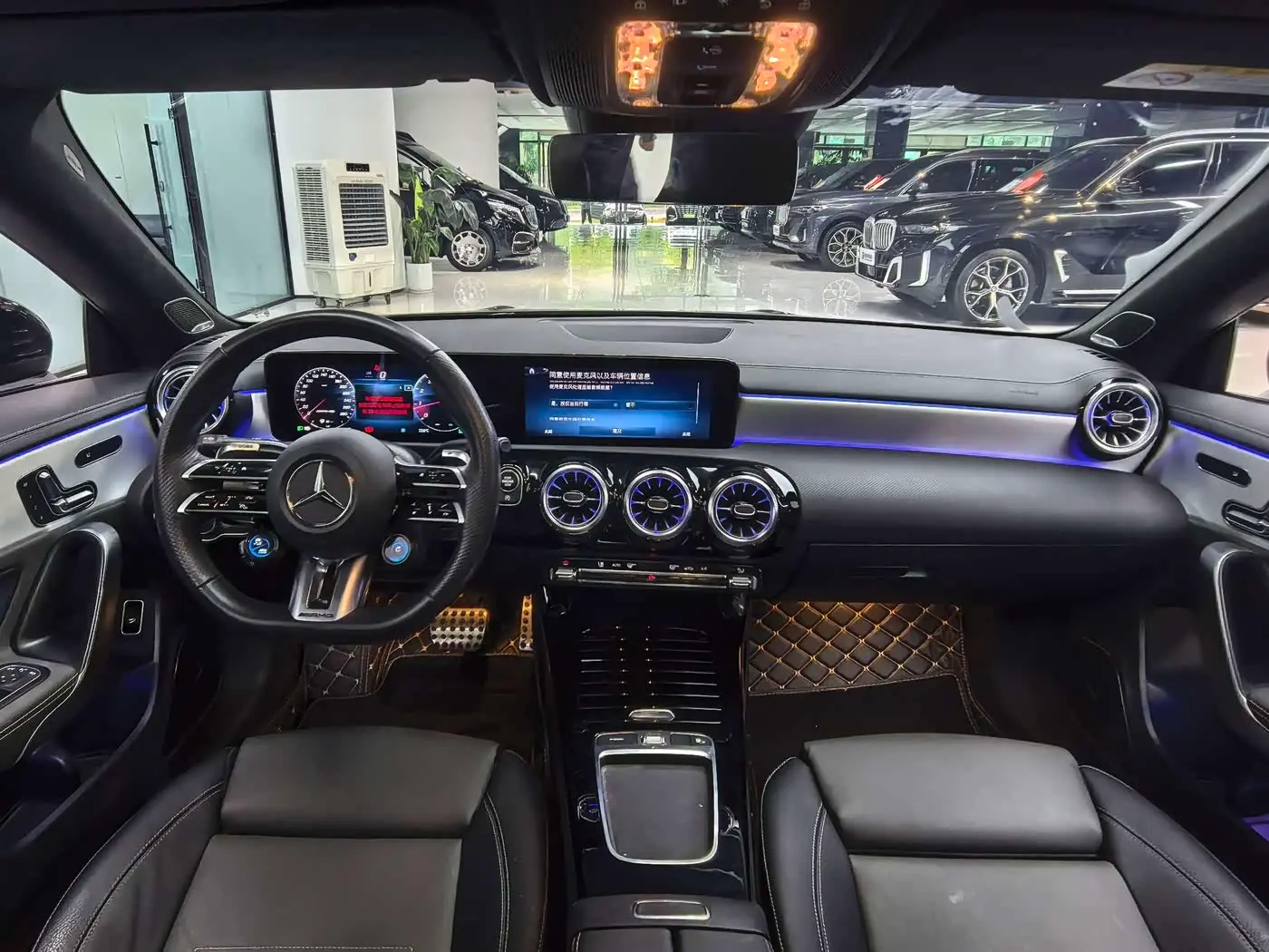 Mercedes-Benz CLA AMG 2024 — Фото 4/16