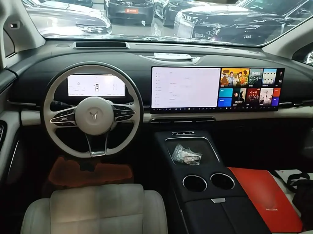 Voyah Auto Voyah Dreamer 2025 — Photo 10/20