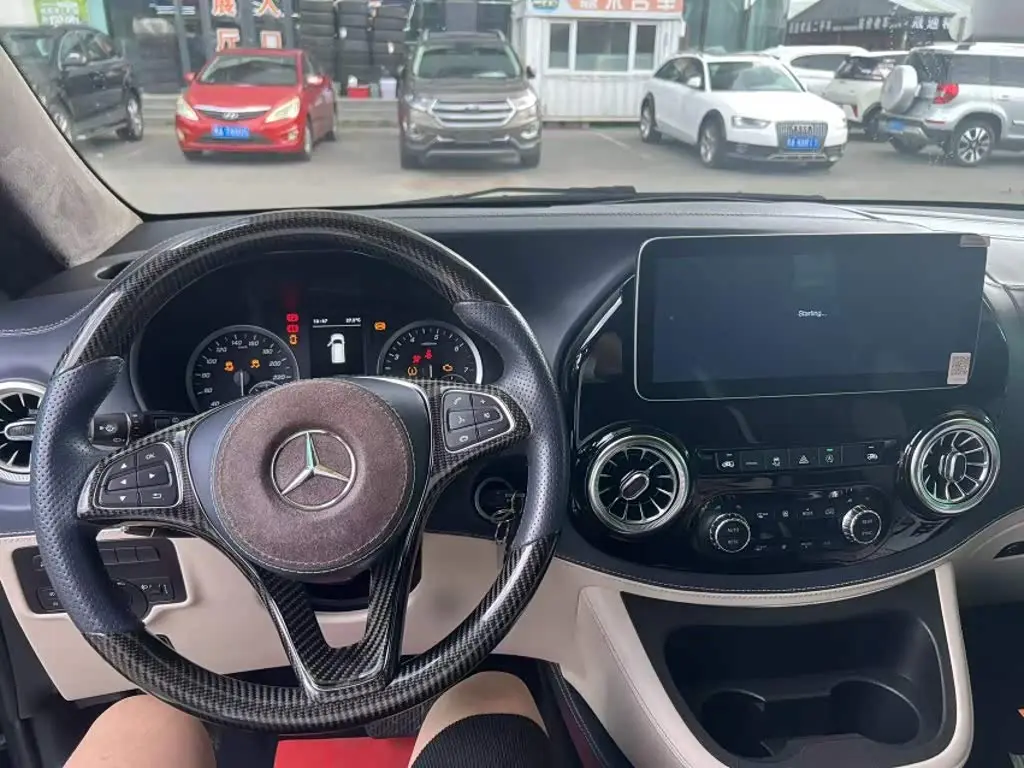 Mercedes-Benz Vito 2020 — Photo 8/12