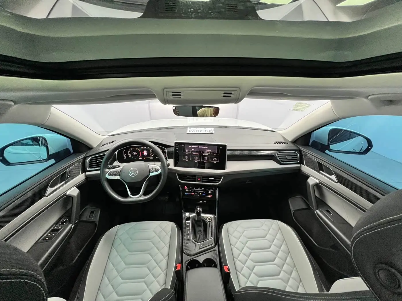 Volkswagen Tayron 2022 — ფოტო 8/20