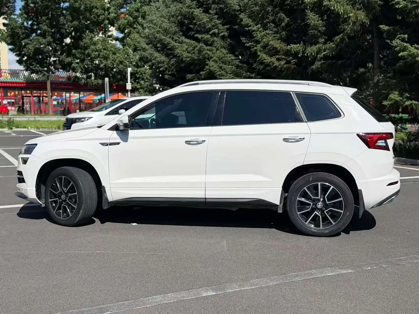 Škoda Karoq 2022 — Photo 9/20