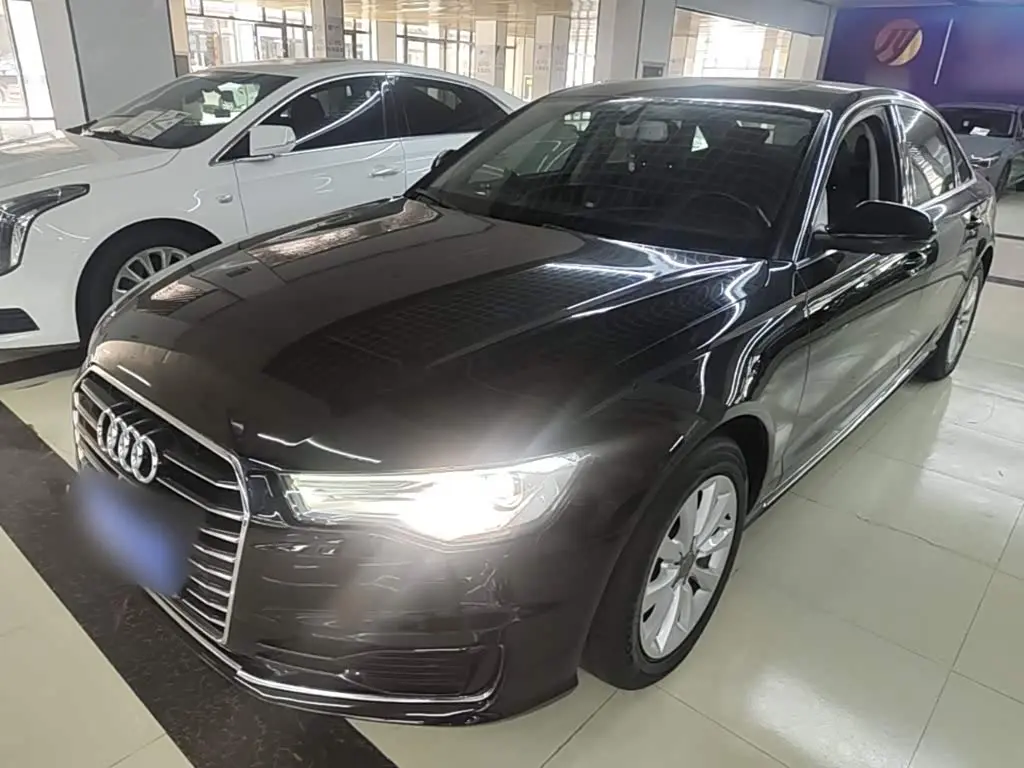 Audi A6L 2017 — Фото 2/20